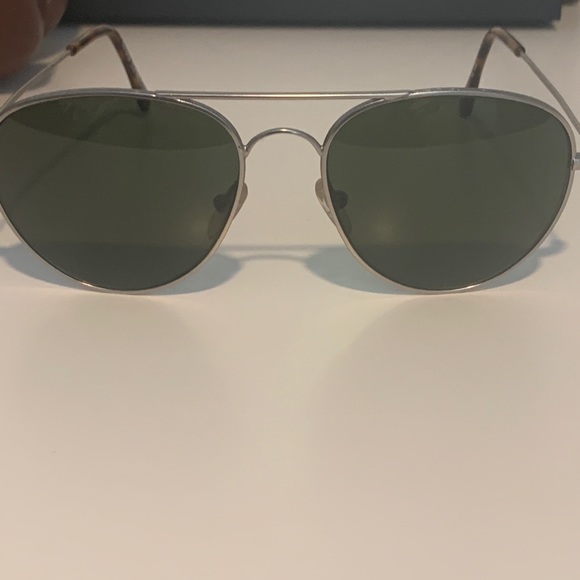 illesteva Naxos Sunglasses - Picture 4 of 4